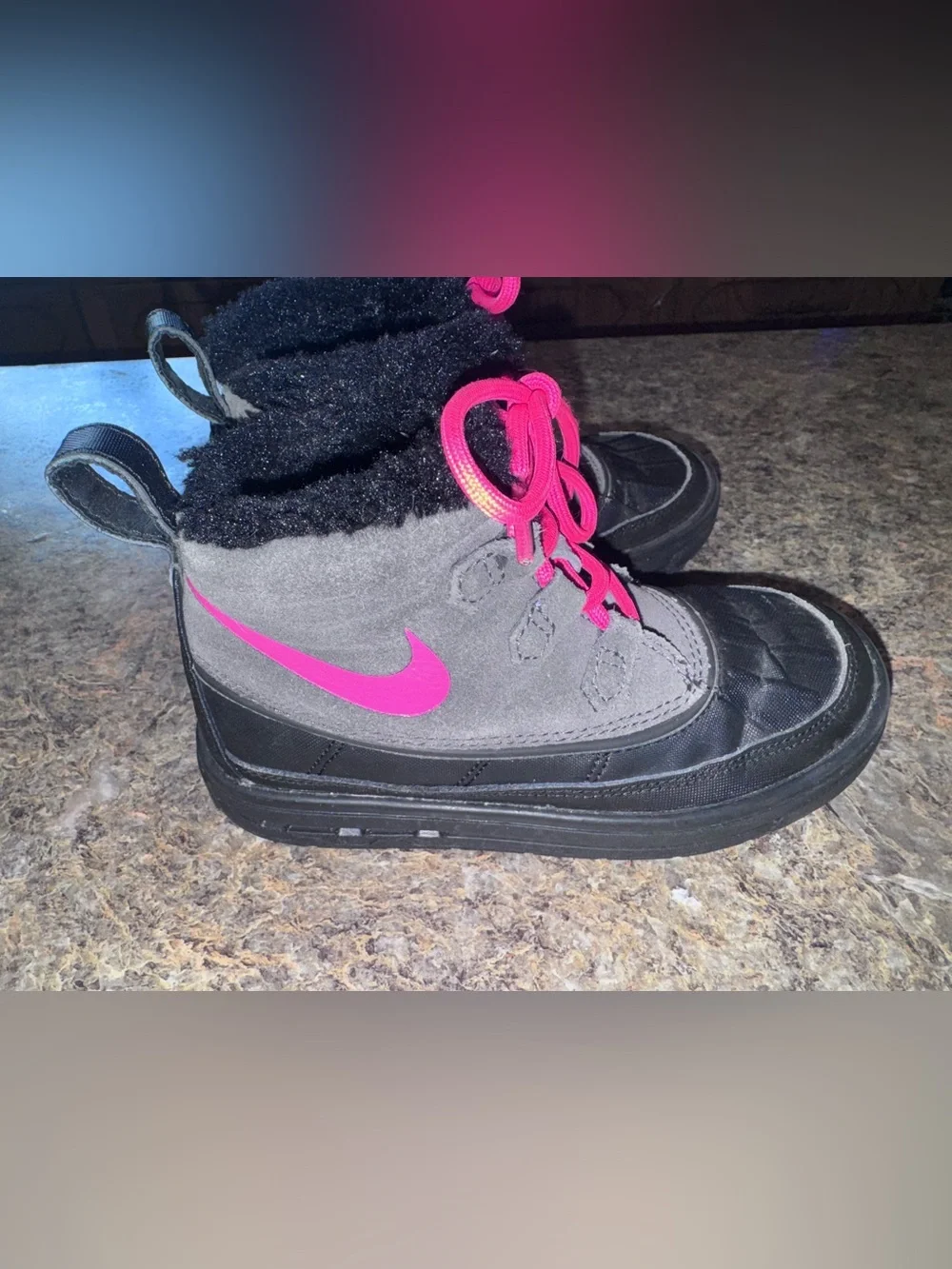 Nike Woodside Chukka Winter Boots size 12C